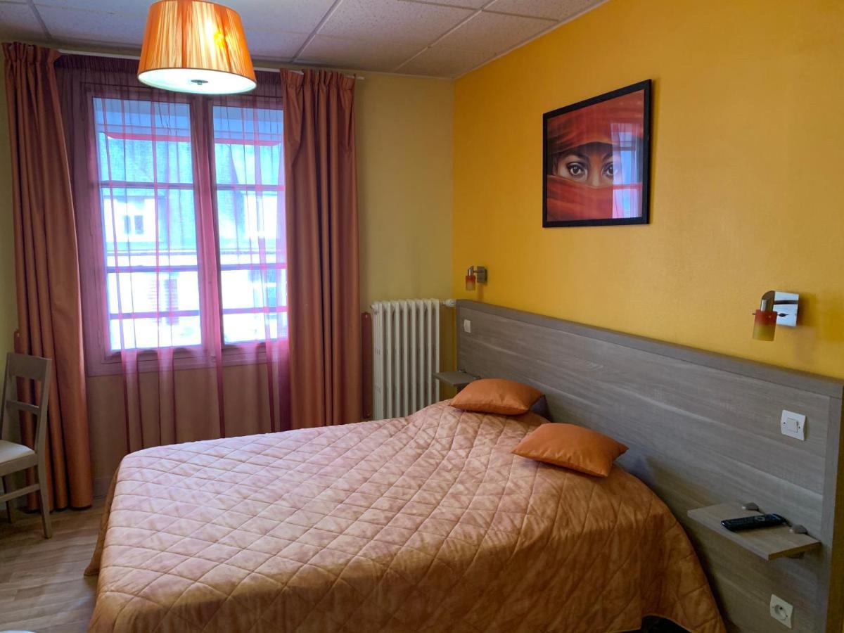 Au Vieux Puits Hotel Villers-Bocage  Bagian luar foto