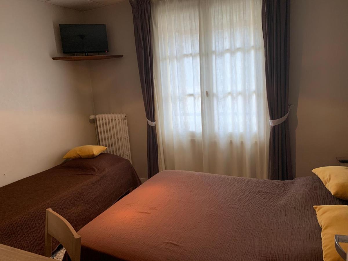 Au Vieux Puits Hotel Villers-Bocage  Bagian luar foto